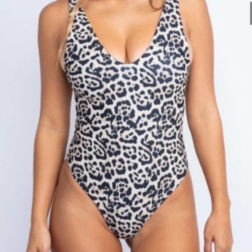 Skatie leopard print One Piece Swimsuit
